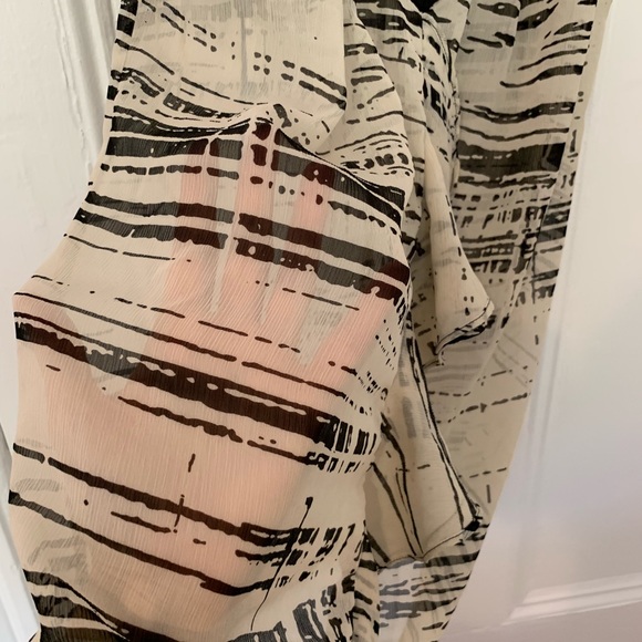 ESPRIT Urban Casual de Corp Ruffle Front Tank Top - Picture 3 of 3